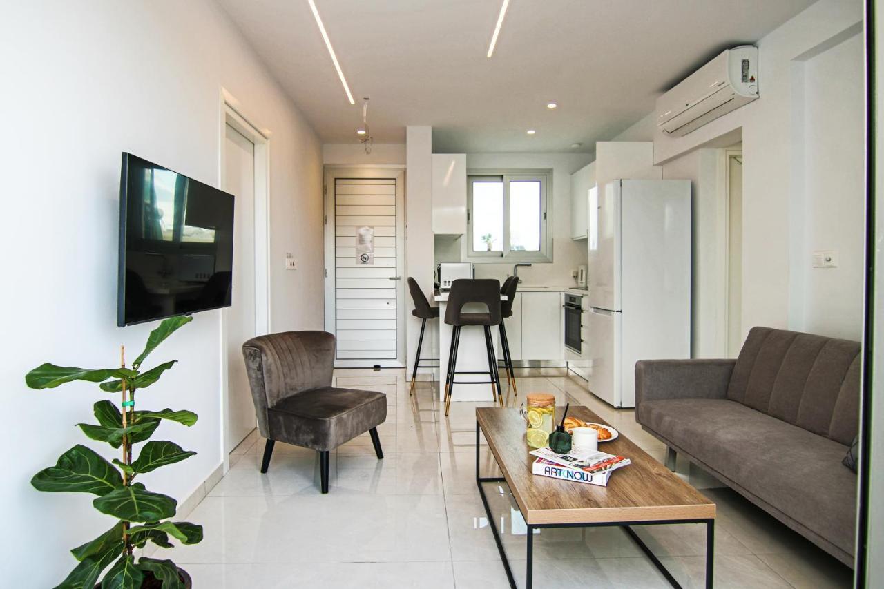 Phaedrus Living - Seaside Executive Flat Harbour 208 Lejlighed Paphos Eksteriør billede