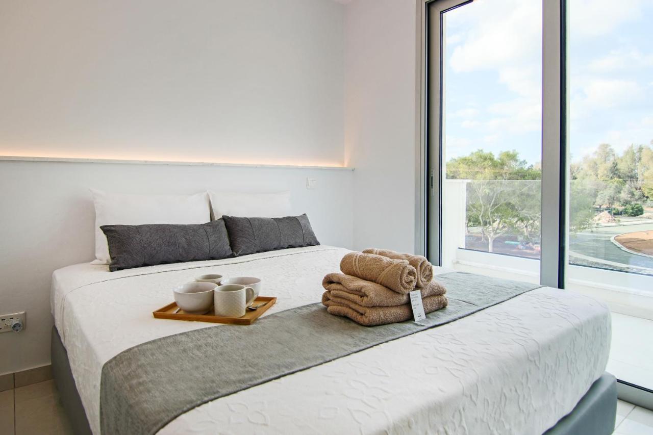 Phaedrus Living - Seaside Executive Flat Harbour 208 Lejlighed Paphos Eksteriør billede